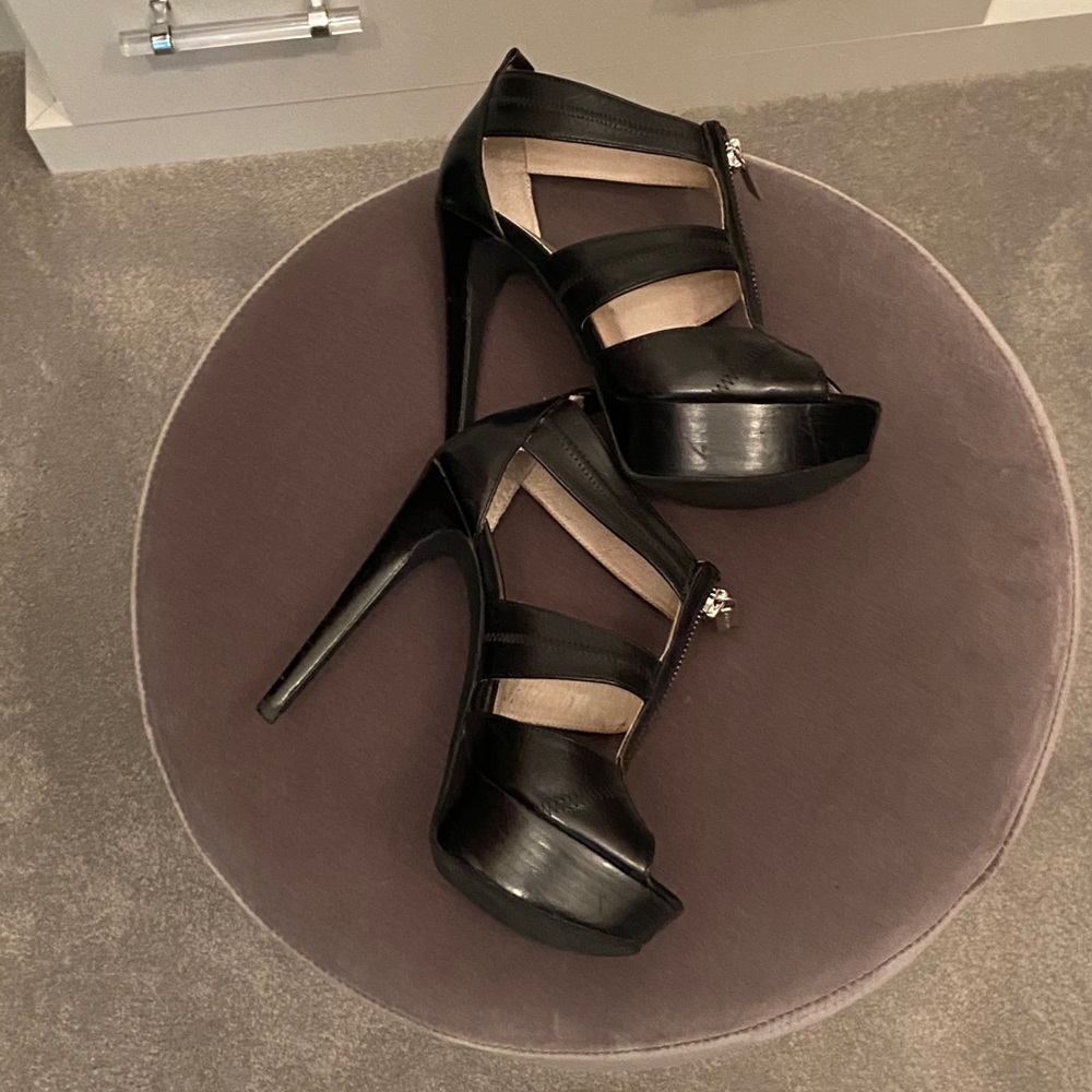 💥💥Michael Kors Berkeley T-zipper strap